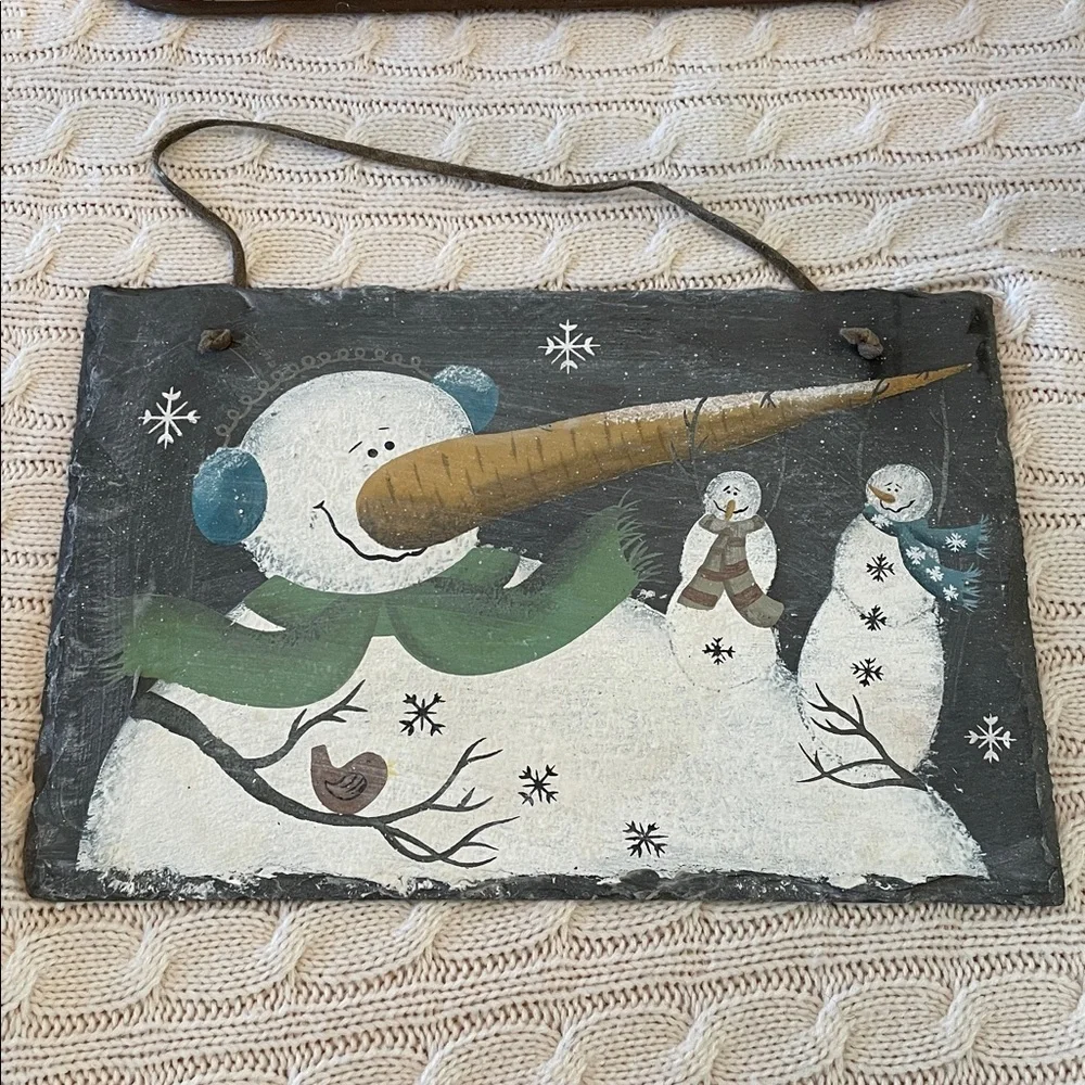 2 Christmas hangers. 1 wood/1 slate. Snowmen/Christmas tree/seasons greetings